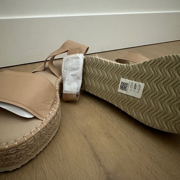 Brand new ASOS espadrilles wide fit - Picture 6 of 9
